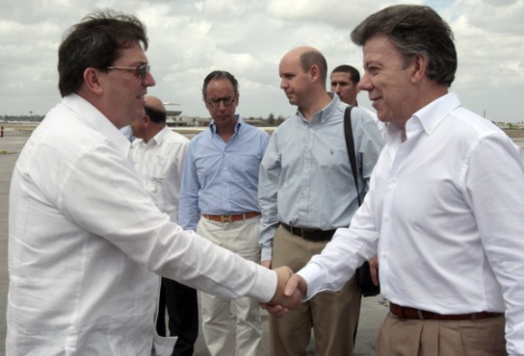 El Presidente de Colombia José Manuel Santos llega a La Habana. Foto: Ismael Francisco
