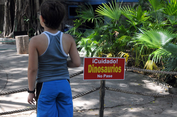 Dinosaurios en La Habana. Foto: Ismael Francisco/ Cubadebate