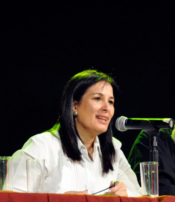 Katiuska Blanco en la presentación del libro en Buenos Aires. Foto: Kaloian