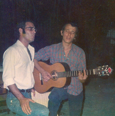 Silvio Rodríguez y Vicente Feliú.