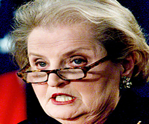 Los países se espían unos a otros, asegura Madeleine Albright