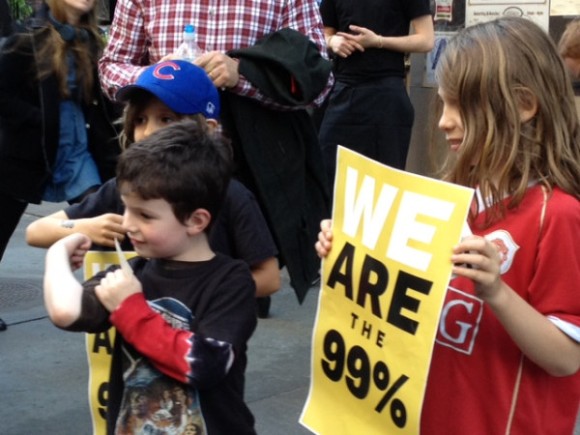 Occupy Wall Street marcha por el Primero de Mayo. Foto: TwitPic
