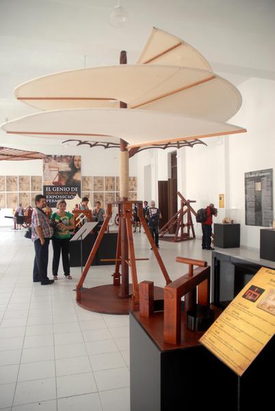 Exposición permanente El ingenio de Leonardo da Vinci en el Salón Blanco del Museo de Arte Sacro, ubicado en el Convento de San Francisco de Asís, en La Habana Vieja, Cuba, el 28 de junio de 2012. AIN/FOTO  Yaciel PEÑA DE LA PEÑA	