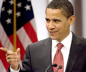 Obama regresa a Washington para continuar campaña electoral