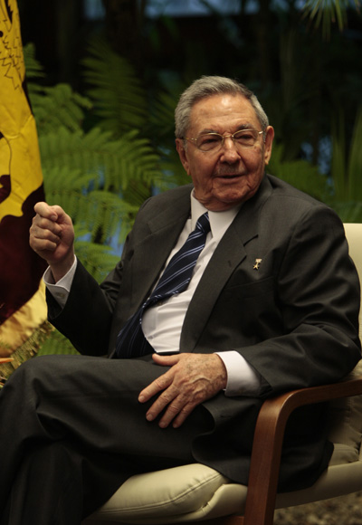 Raúl Castro, presidente cubano durante las conversaciones oficiales con el presidente de Sri Lanka, Mahinda Rajapaksa, en el Palacio de la Revolución Foto: Ismael Francisco/Cubadebate