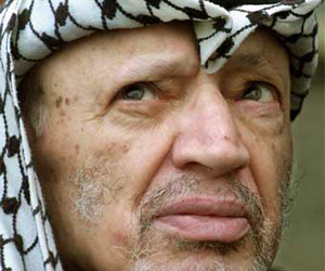 Exhumarán cuerpo de Arafat para investigar su muerte
