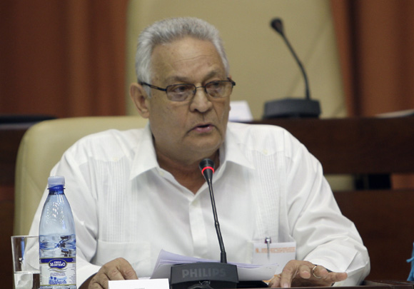 Rodolfo Alarcon Ortiz, ministro de Educacion Superior. Foto; Ismael Francisco/Cubadeabte.
