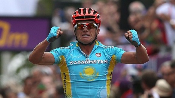 El kazajo Alexander Vinokurov ganó la ruta del ciclismo