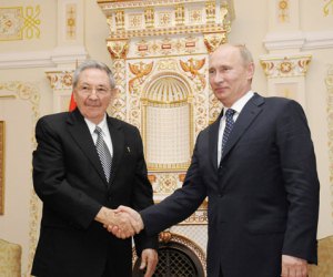 Prensa rusa destaca visita de Raúl