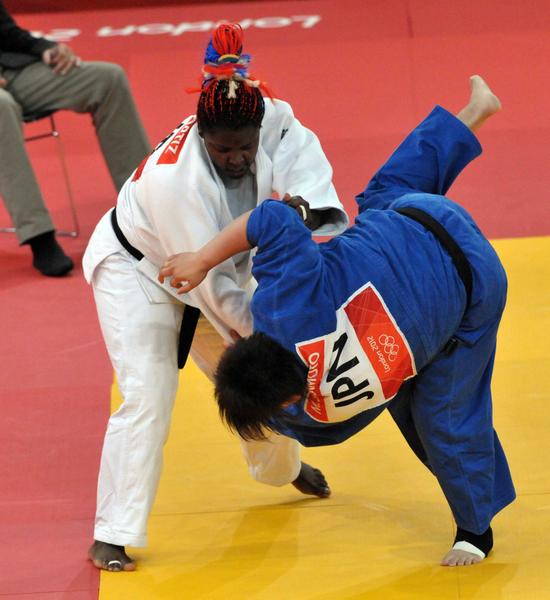 La judoca cubana Idalys Ortiz alcanzó hoy la gloria olímpica con su medalla de oro en los más de 78 kilogramos de los XXX Juegos Olímpicos de Londres, en el Centro de Exposiciones ExCel, en los XXX Juegos Olímpicos Londres 2012, en Inglaterra, el 3 de agosto de 2012. AIN FOTO/Marcelino VAZQUEZ HERNANDEZ