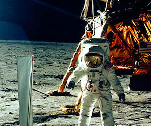  Neil Armstrong en la Luna