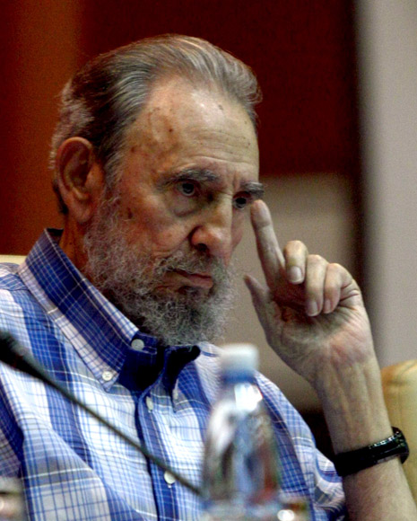 Fidel en el Palacio de Convenciones. Foto: Ismael Francisco/Cubadebate.