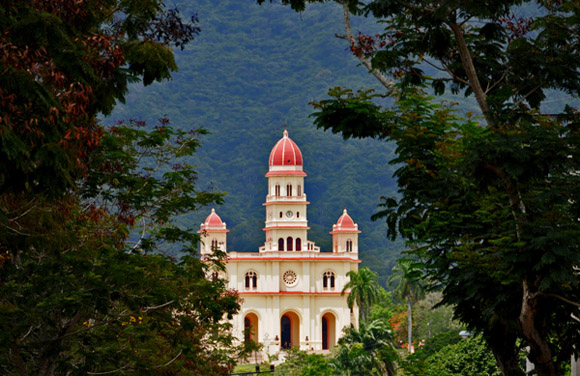 Santuario de la Virgen de la Caridad del Cobre. Foto: Ladyrene Pérez/Cubadebate.
