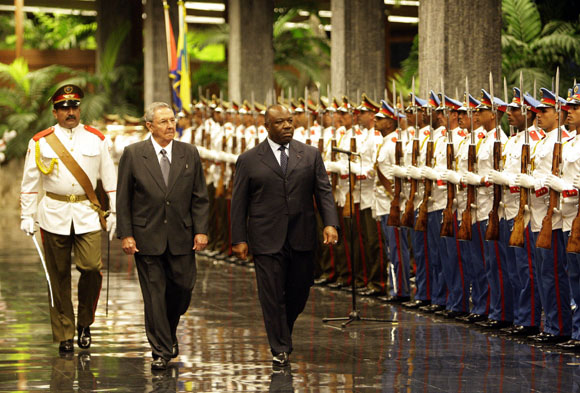 Recibe el presidente cubano Raúl Castro a su homólogo de la República Gabonesa, Ali Bongo Ondimba. Foto: Ismael Francisco/Cubadebate.