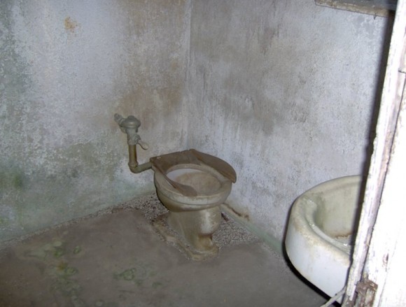 baño de orfanato EEUU