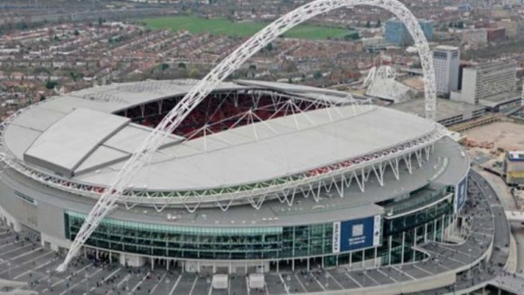     El nuevo Wembley es el mejor estadio de Inglaterra y entre sus múltiples curiosidades es que alberga en su interior la friolera de 2.618 baños. ¡Impresionante!