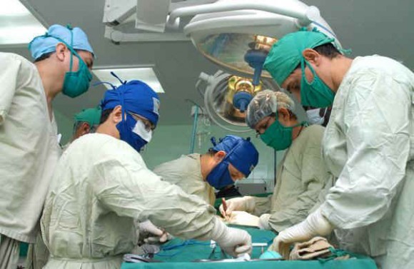 En Cuba se han realizado cuatro mil 951 trasplantes renales, 436 con donantes vivos