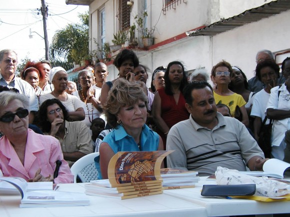 Graziella Pogolotti durante la presentación del libro "Dino Pogolotti, un piamontés en La Habana"