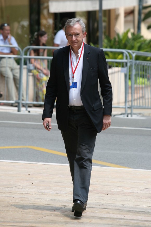Bernard Arnault (USD 28.800 millones)
