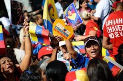Pueblo venezolano festeja el regreso de Chávez5