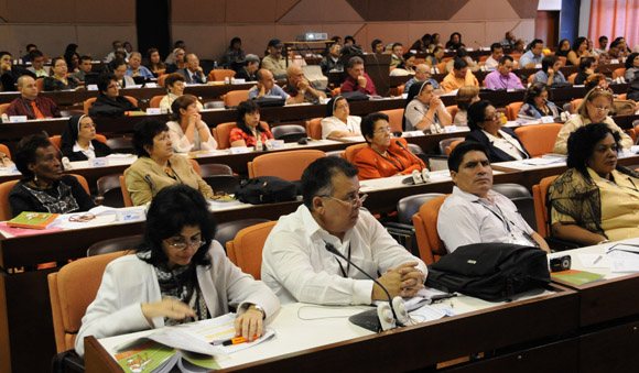 Sesiona en el Palacio de Convenciones Pedagogía 2013.  Foto: Ismael Francisco/Cubadebate.