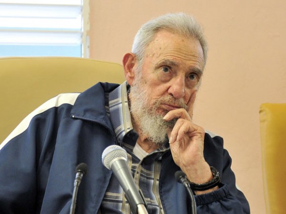 Fidel inauguró complejo docente Vilma Espín Guillois. 9 de abril de 2013. Foto Estudios Revolución.