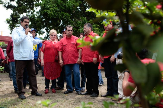 Maduro junto a familiares de Hugo Chávez