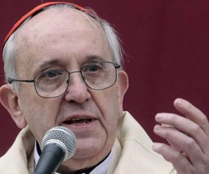 Papa Francisco a familias: Dejen sus teléfonos y empiecen a hablar