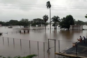 Zonas del poblado de Isabel Rubio en el municipio de Guanes muestran inundaciones debido a las intensas lluvias, en la provincia de Pinar del Río, Cuba, el 5 de junio de 2013. AIN FOTO ARCHIVO /Abel PADRÓN PADILLA/