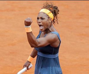 Serena Williams celebra un punto durante la final frente a Sharapova.REUTERS