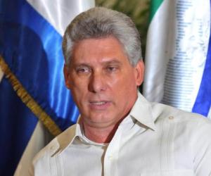 Díaz-Canel rinde homenaje a Hugo Chávez