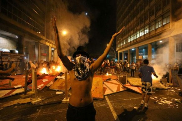 imagen-protestas-en-brasil-gano-la-calle-4