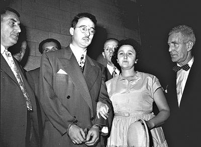 Ethel y Julius Rosenberg, ejecutados en 1953 acusados de espionaje. 