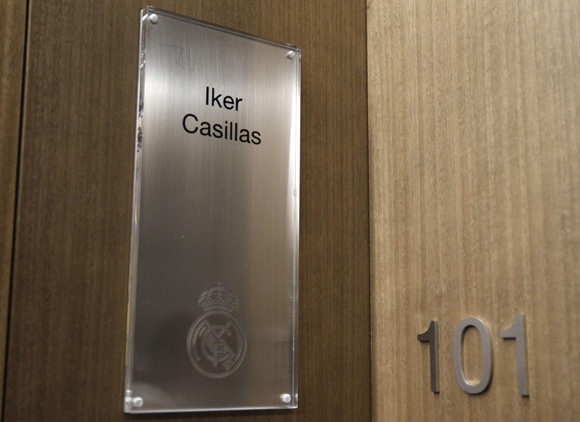 Detalle de la puerta de Casillas. Foto: Ángel Díaz/EFE.