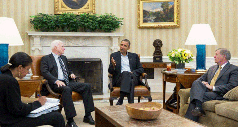 Obama junto a McCain