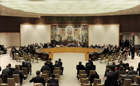 El Consejo de Seguridad de la autoriza una misión de OPAQ-ONU para el destruir arsenal sirio.