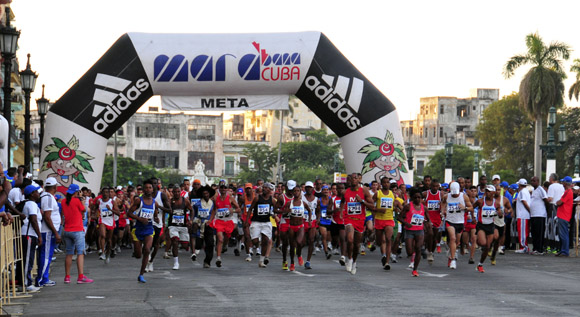 The popular MARABANA Cuban marathon. Photo: Cubadebate.