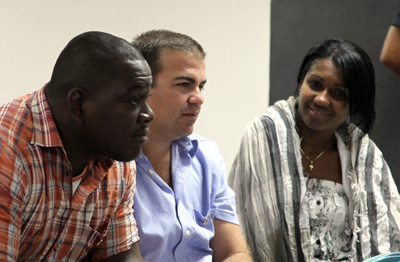 Mijaín López, Leuris Pupo y Yunidis Castillo durante los debates de la comisión de Salud y Deporte. Foto: Ladyrene Pérez/Cubadebate.