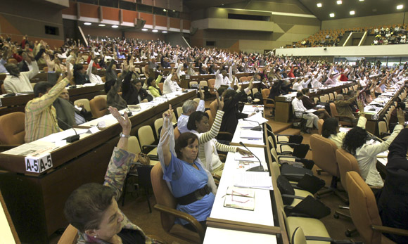 Diputados aprueban ley de presupuesto del estado. Foto: Ismael Francisco/Cubadebate.