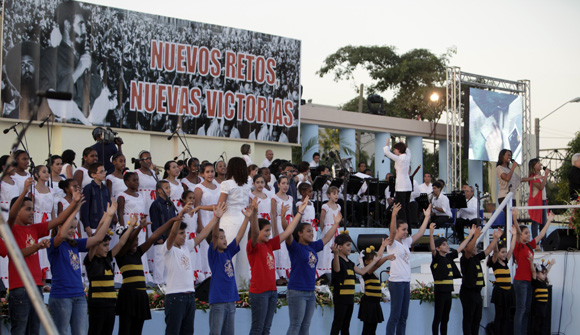 Acto por el 55 Aniversario de la entrada de Fidel a La Habana. Foto: Ismael Francisco/Cubadebate. 