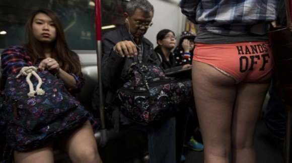 Día sin pantalones en el metro