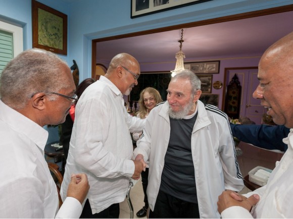 Fidel Castro Ruz, líder histórico de la Revolución, recibió a Desiré Delano Bouterse, Presidente de la República de Suriname, quien asistió a la II Cumbre de la Comunidad de Estados Latinoamericanos y Caribeños que acaba de concluir en La Habana. Foto: Alex Castro
