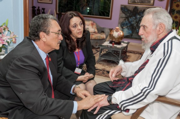 Fidel Castro y el Presiente de Santa Lucía, en un encuentro en La Habana. Foto: Alex Castro.
