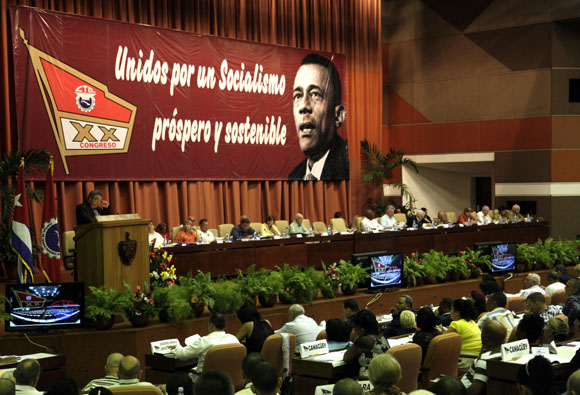 Sesión Plenaria del Congreso de la CTC. Foto: Ismael Francisco / Cubadebate.