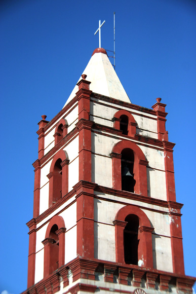 Camagüey, 500 años de Historia. Iglesia frente al Parque del Gallo. Foto: Daylén Vega/Cubadebate