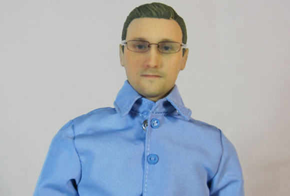 Muñeco Snowden