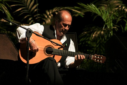Paco de Lucía en su concierto habanero de octubre 2013. Foto: Cubarte