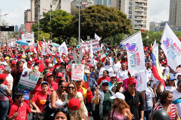 Marcha de mujeres venezolanas por la Paz y la Vida. Foto: Prensa Miraflores