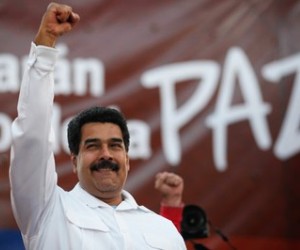 Maduro propone realizar Gran Cumbre Nacional de Paz