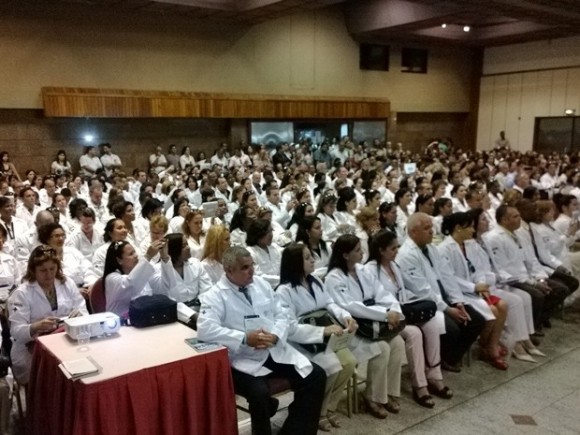 Integrantes del programa Ms Médicos que´van a laborar en el estado brasileño de Bahía. Foto: Yuri Girardi/G1
